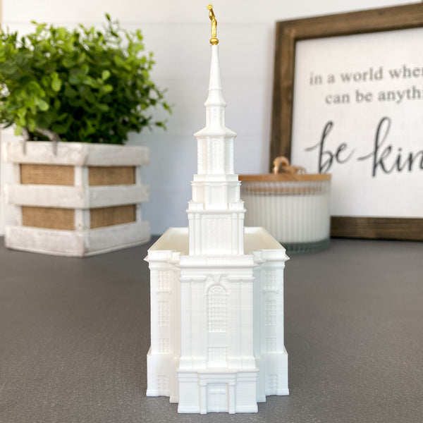 Philadelphia Pennsylvania Temple Statue