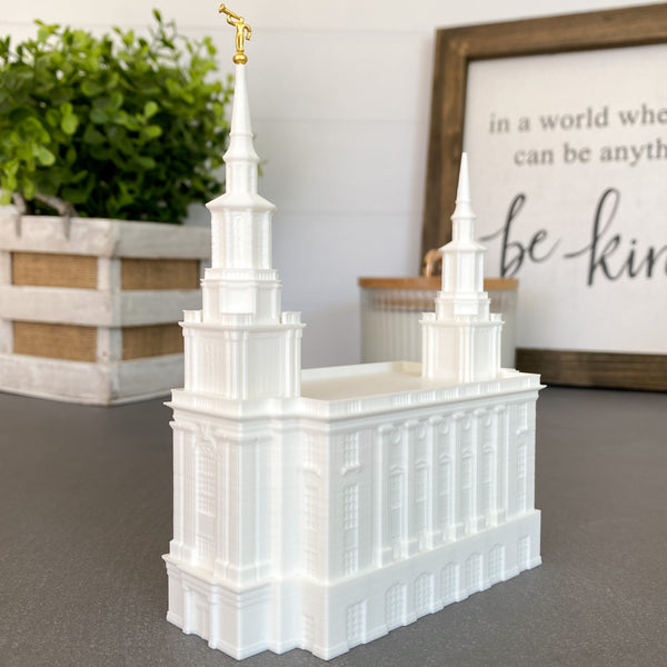 Philadelphia Pennsylvania Temple Statue
