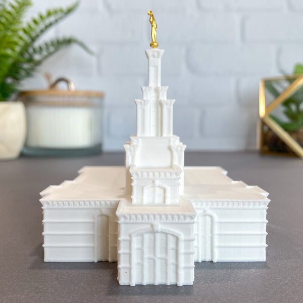 Columbia River Washington Temple Statue
