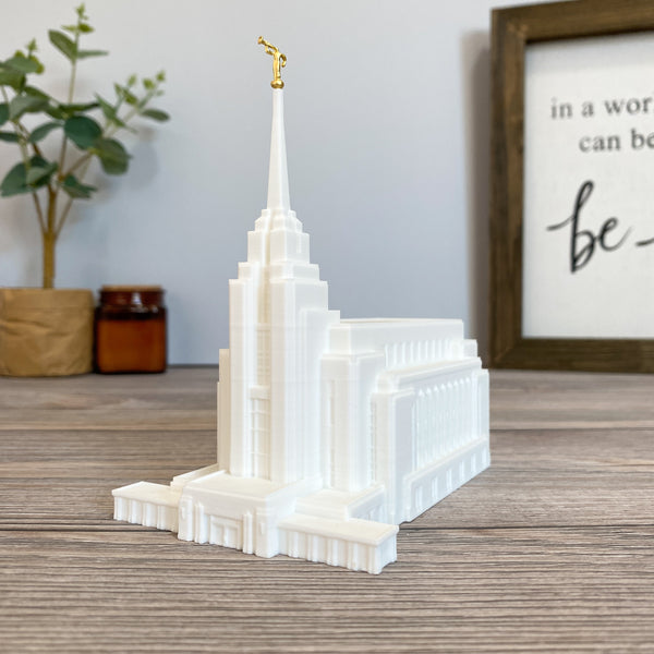 Rexburg Idaho Temple Statue