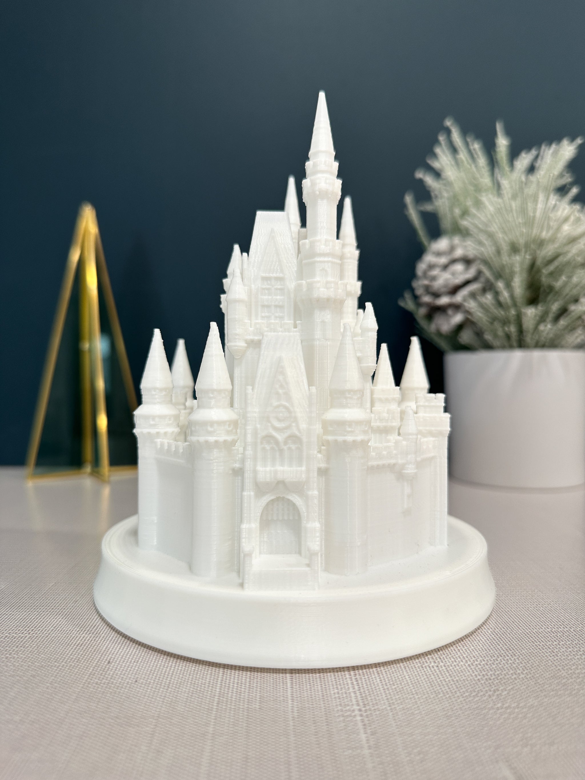 DisneyPrincessシンデレラ　ルームライト　セトクラフト Cinderella Castle Statue Night Light – Simply Celestial Designs