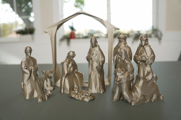 Minimalistic Geometric Low-Poly 11-Piece Christmas Nativity Set